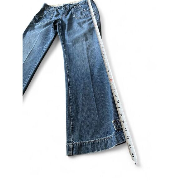 Maurices Womens 7/8 Blue Flare Jeans Middle Rise Great Condition 100% Cotton - Picture 3 of 9